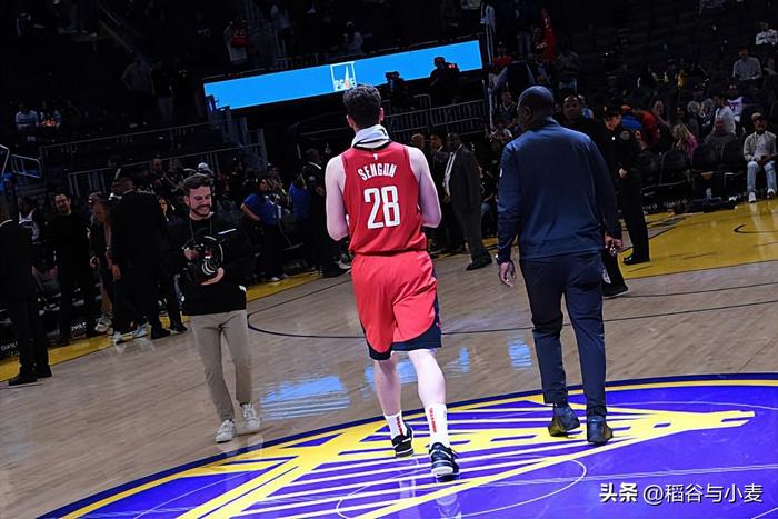 关于火箭队内线强势发挥,魔术队下场比赛将面临巨大挑战的信息 关于火箭队内线强势发挥,魔术队下场比赛将面临巨大挑战的信息