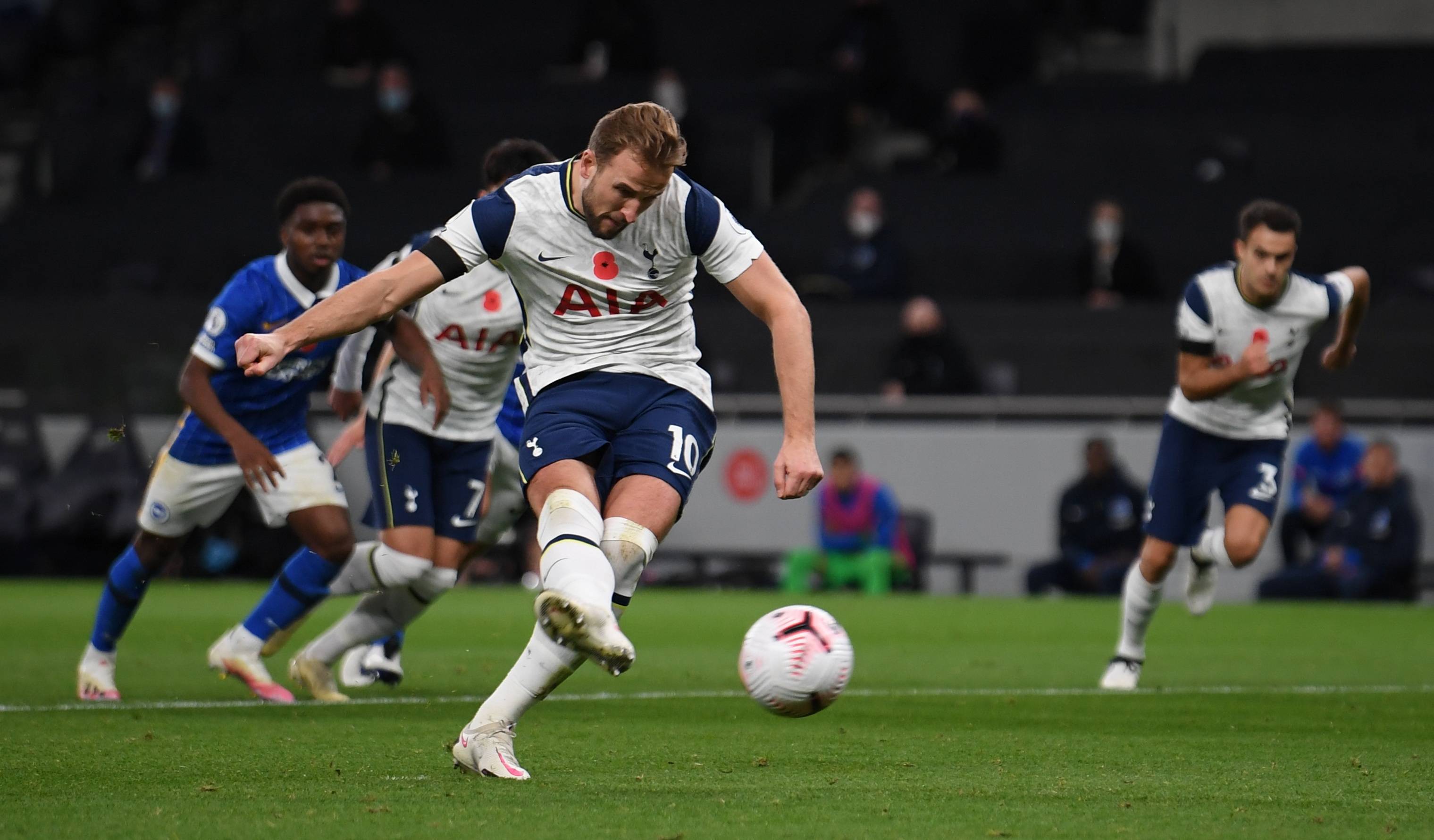 曼联在比赛中将迎战热刺，球迷们期待团结一致的简单介绍