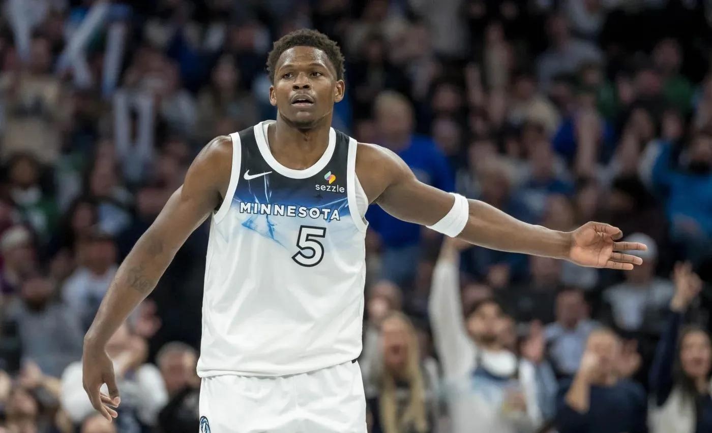 关于欧洲篮球明星争夺MVP称号,实力相当双方势均力敌的信息 关于欧洲篮球明星争夺MVP称号,实力相当双方势均力敌的信息