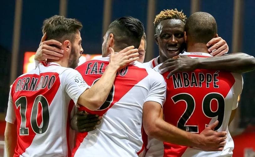 包含摩纳哥准备迎战斯特拉斯堡，努力争胜的词条