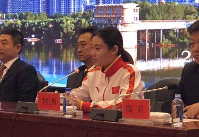 包含非洲代表团一枝独秀依靠团队精神冲击冠军的词条 包含非洲代表团一枝独秀依靠团队精神冲击冠军的词条