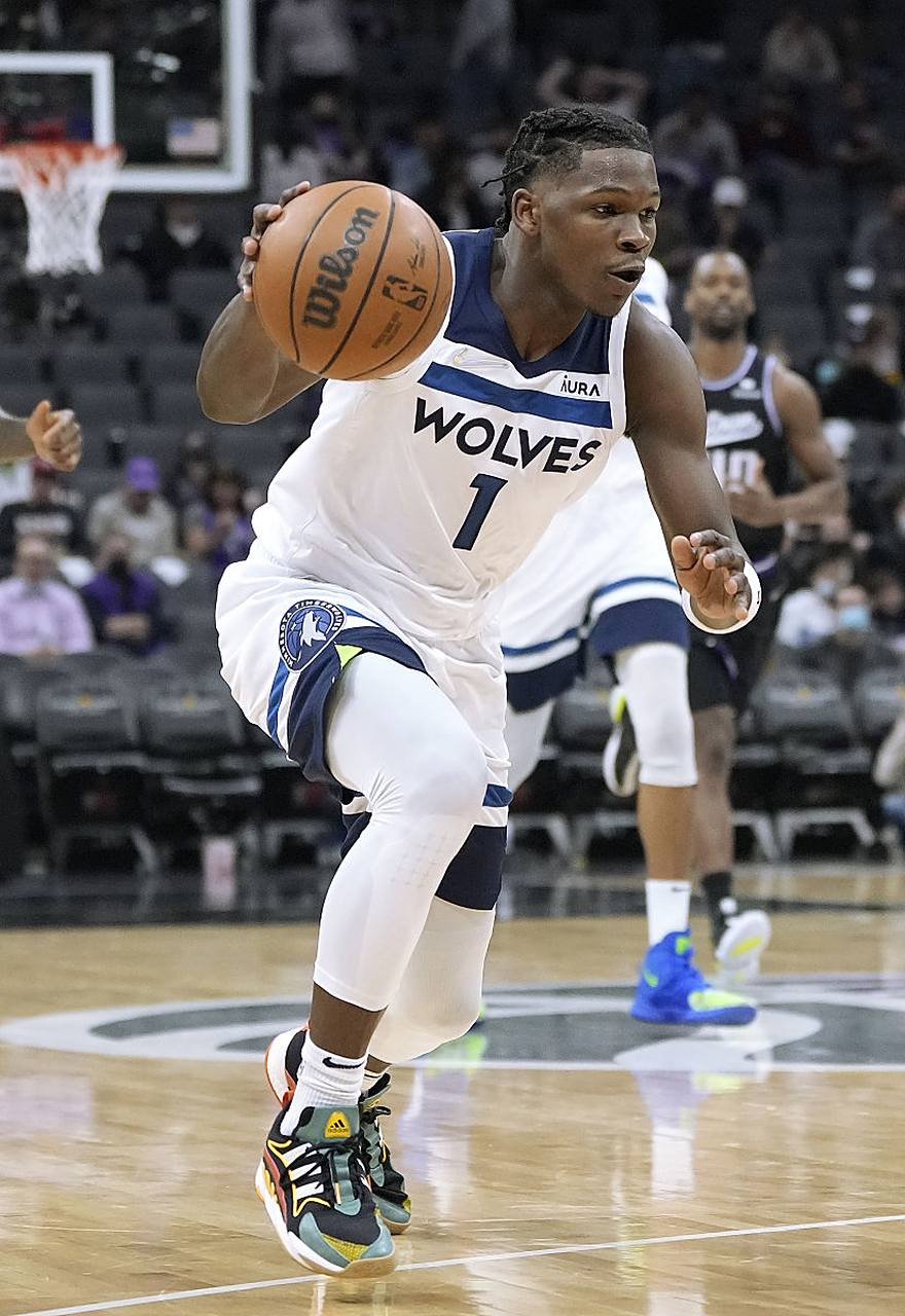 包含爵士球员因家庭原因缺席下场比赛的词条