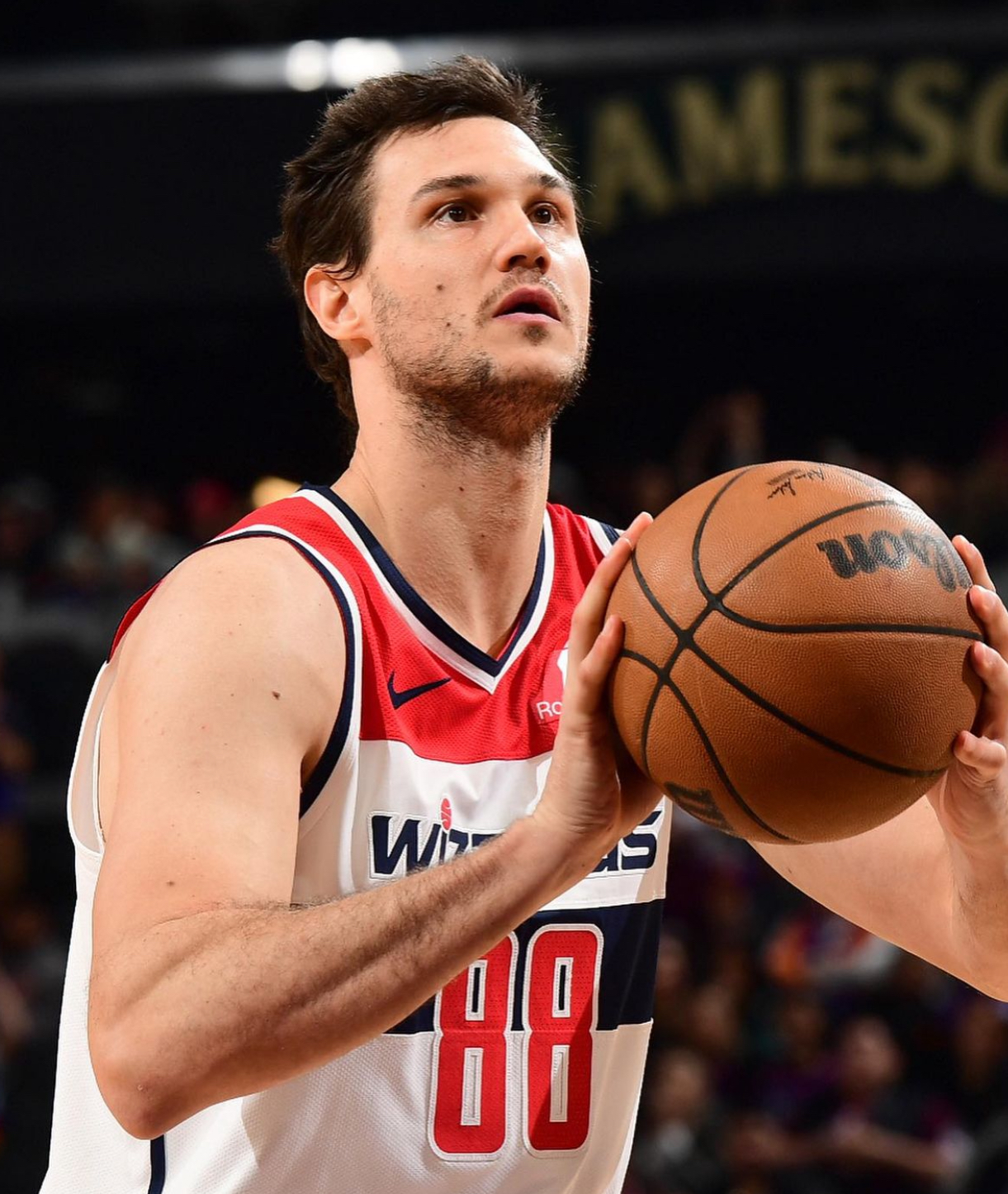 包含尼加拉瓜后卫展现稳定实力，备受瞩目的词条