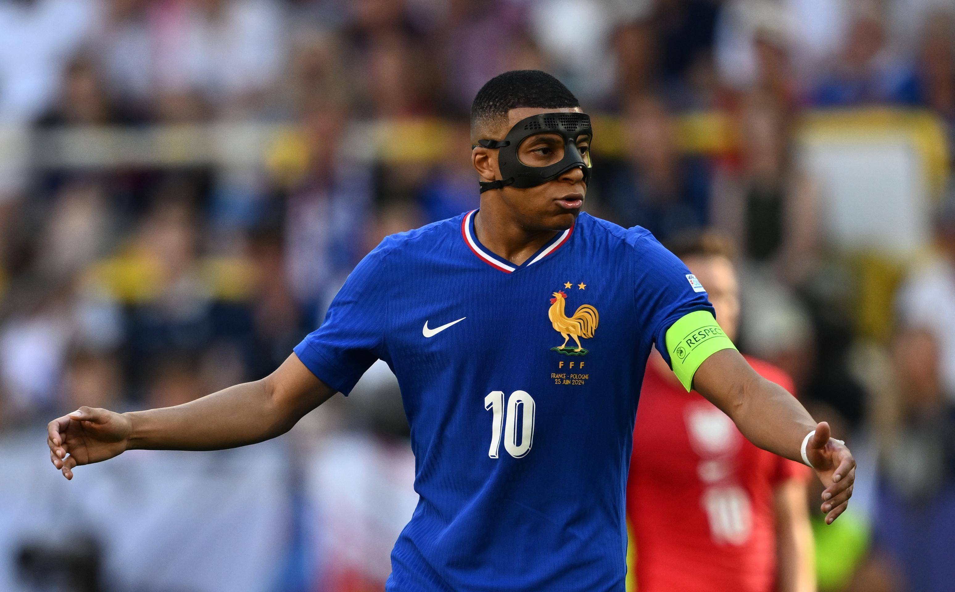 法国队布局瞄准对手,夺取胜利 法国队布局瞄准对手,夺取胜利