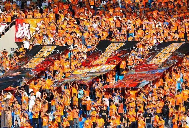 国际足坛盛宴再度启幕，赛场激情迸发