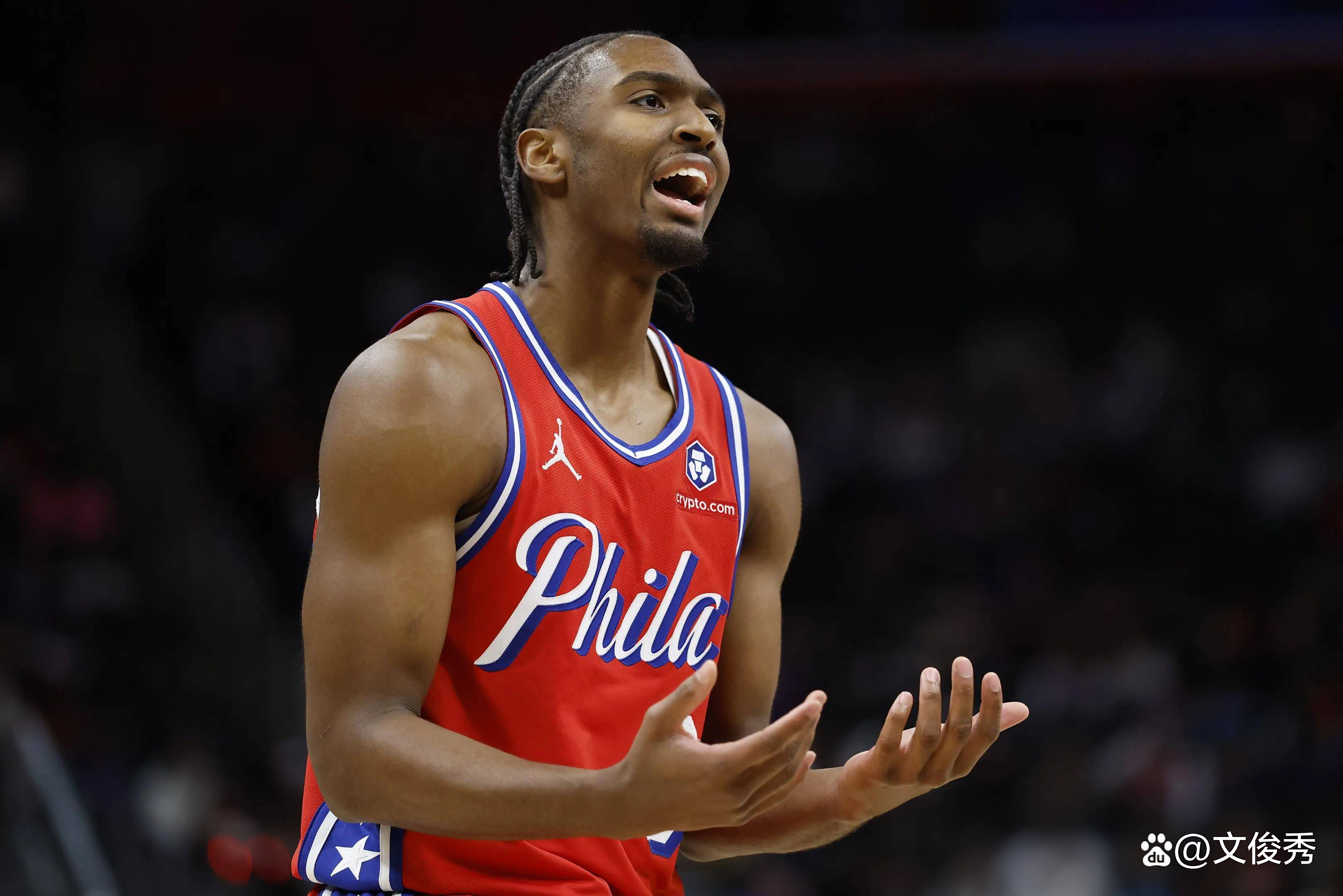 猛龙大胜黄蜂，继续不败纪录