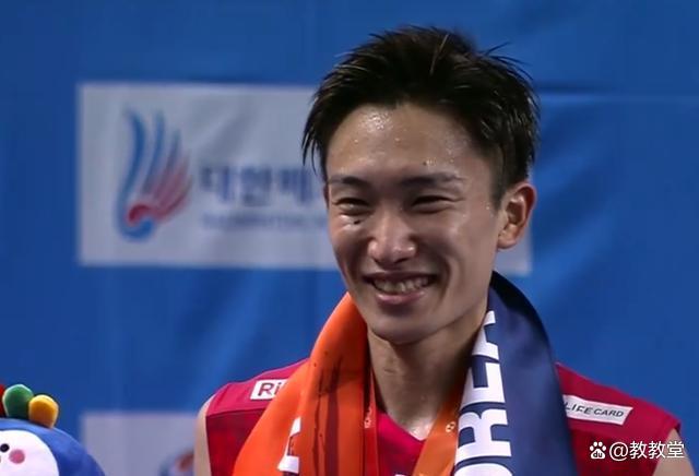 泰国队逆转印尼队，桃田贤斗点燃赛场