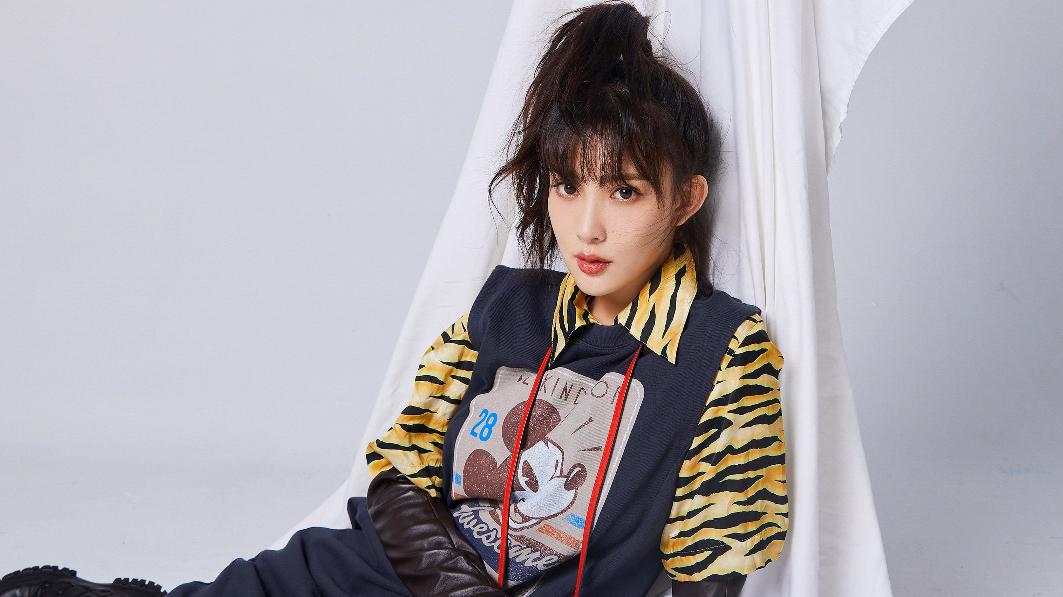 欧冠震撼夜！蓝鹰利爪撕碎黄黑墙，格列兹曼演绎防线解剖学